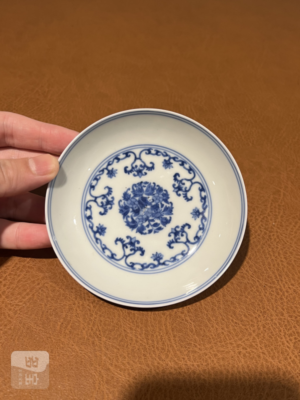 清雍正 青花贯套折枝花卉纹小碟 - 图2